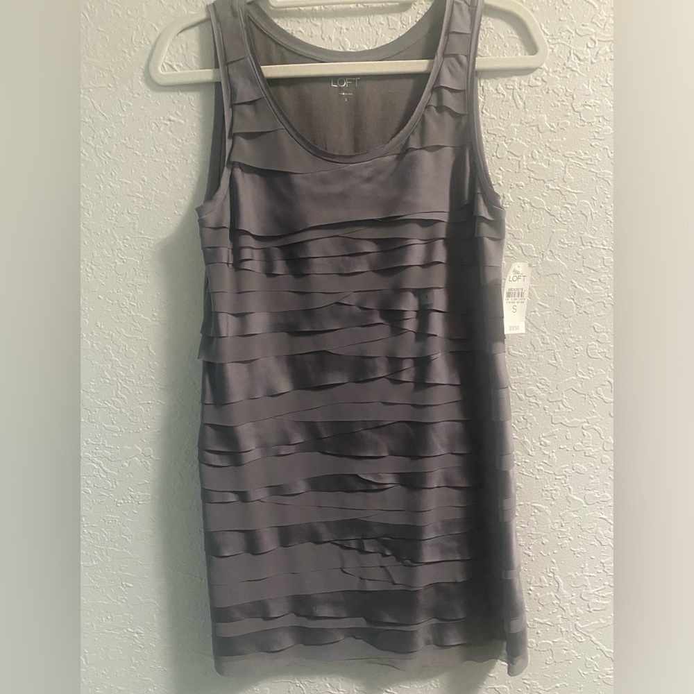 LOFT long tunic style tank top